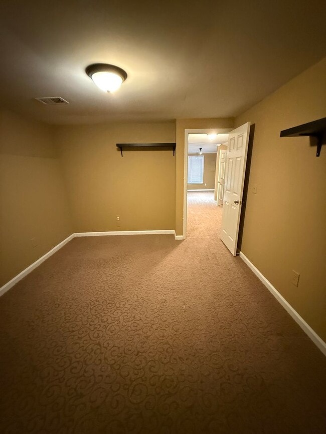 Building Photo - 4221 Devonwood Way