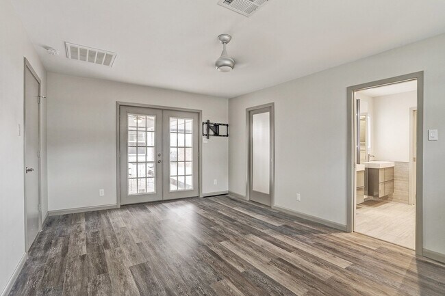Building Photo - 5138 Rutherglenn Dr