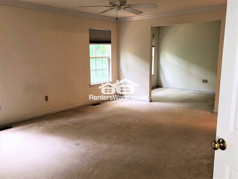 Building Photo - 1137 New Ballwin Oaks Dr