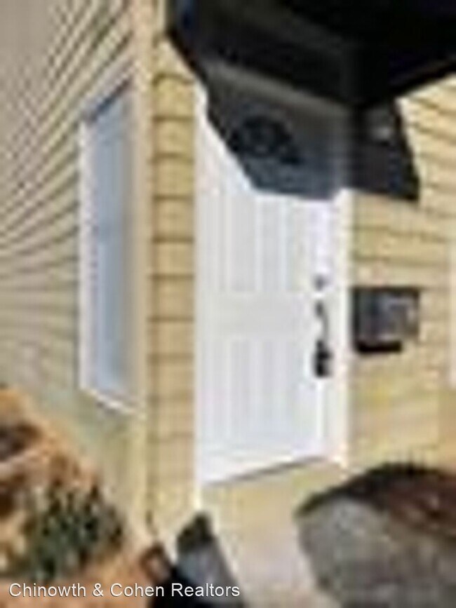 Primary Photo - 2 br, 2.5 bath House - 1621 S Quaker Ave U...