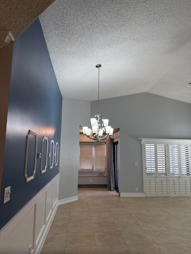 Building Photo - 21583 Villa Nova Dr