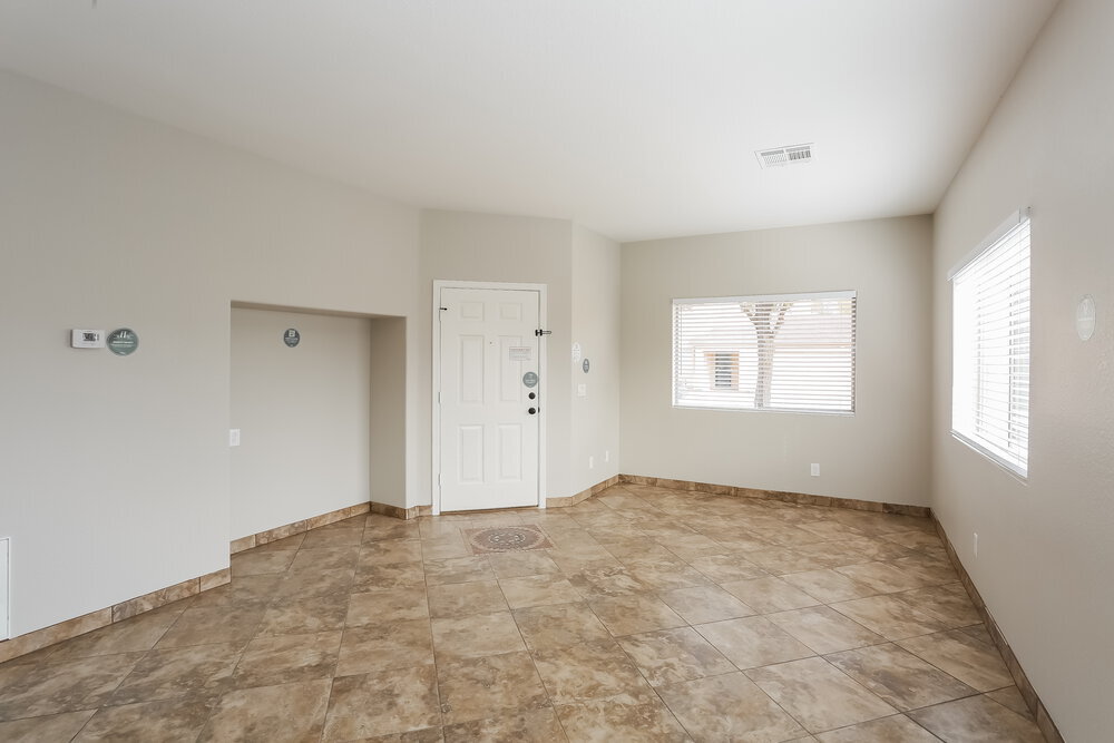 Building Photo - 7210 S 8th Pl