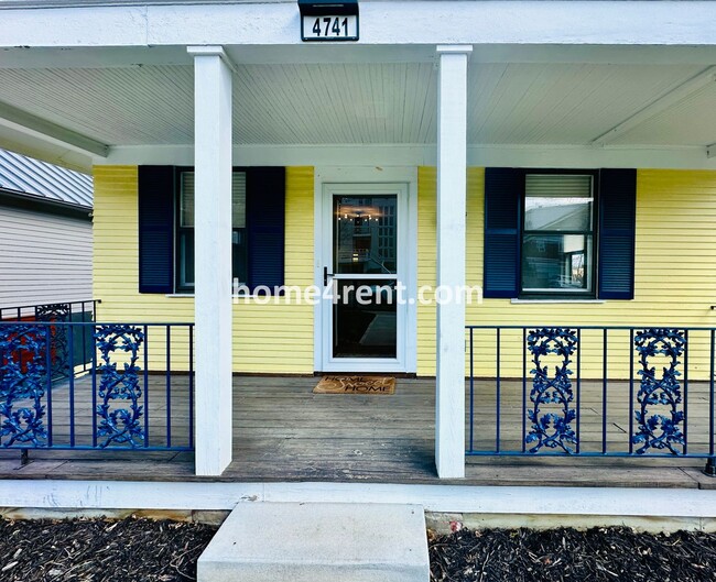 Building Photo - Charming Home Near Country Club Plaza w/ G...