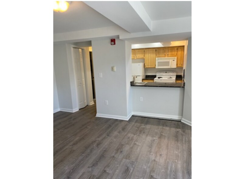 Primary Photo - 111 Jersey St