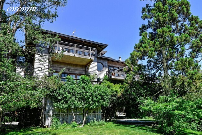 Building Photo - 132 S Briar Patch Rd