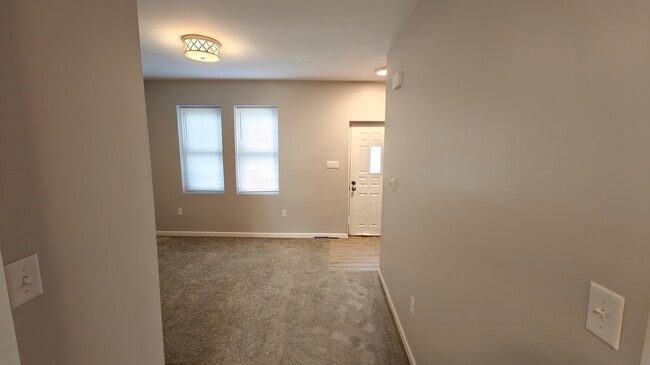 Building Photo - 1218 Veto St