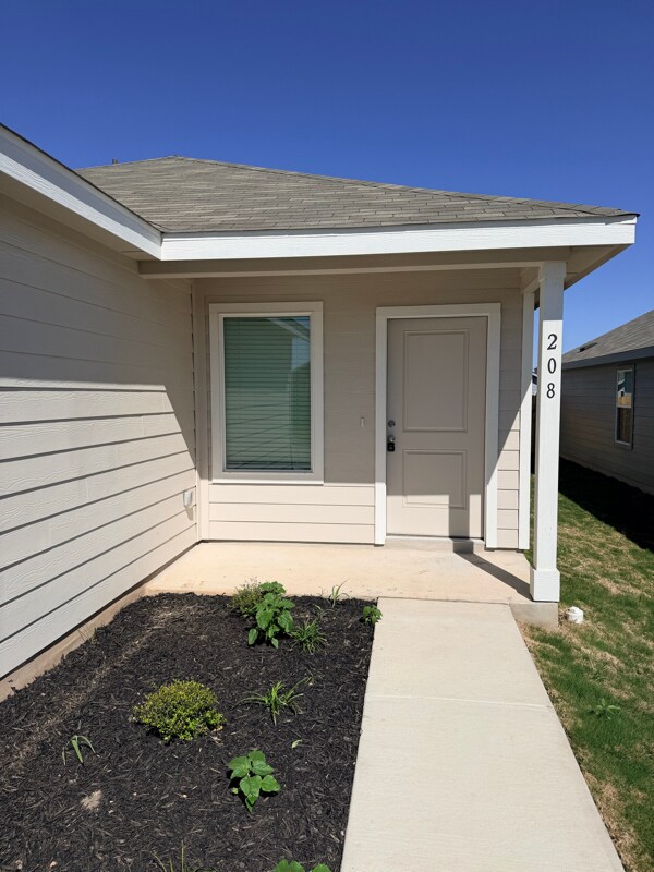 Building Photo - 208 Skyfire St