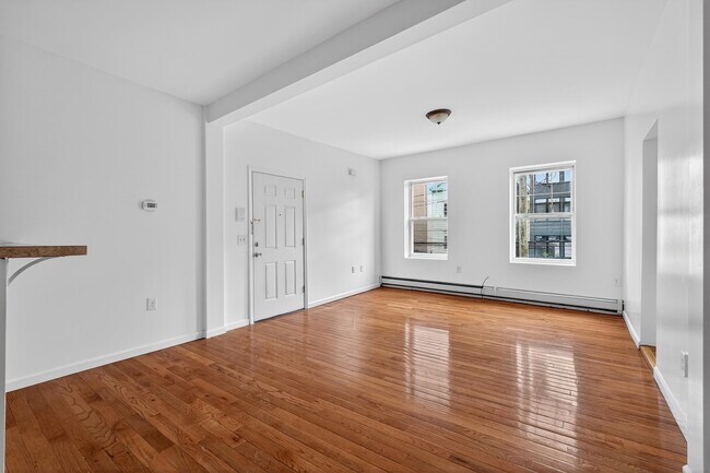 Building Photo - 359 Palisade Ave