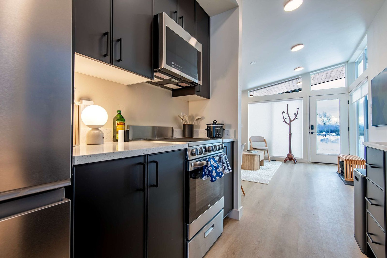 Building Photo - 27 4th St E