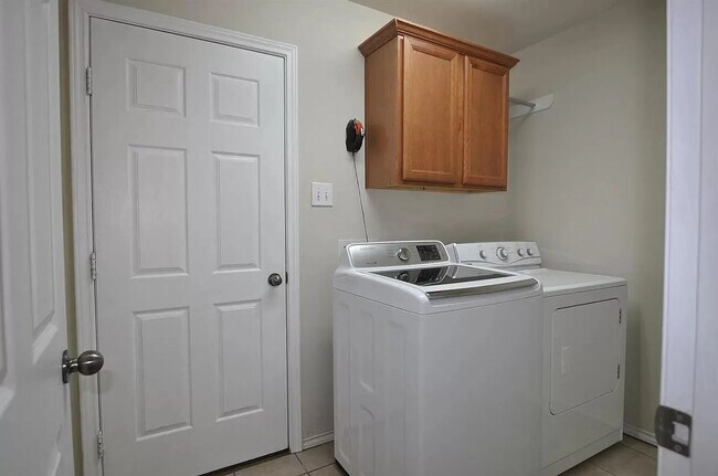 Building Photo - 6624 36th St