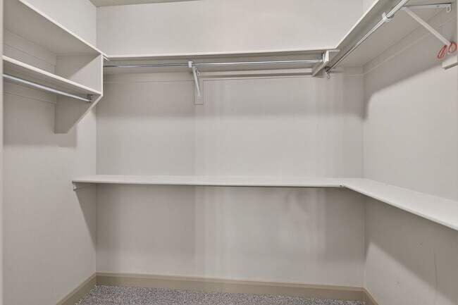 Building Photo - 2665 E 3630 S