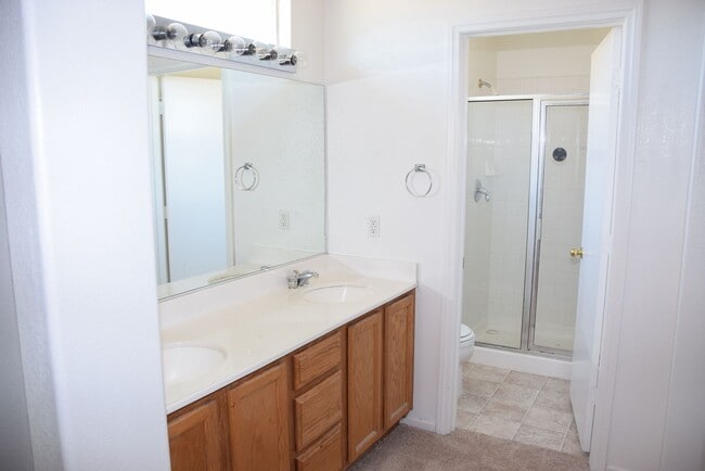 Building Photo - SPACIOUS AND ELEGANT TWO STORY HOME AT END...