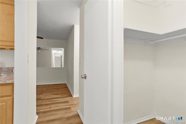 Building Photo - 39 Glenbrook Rd