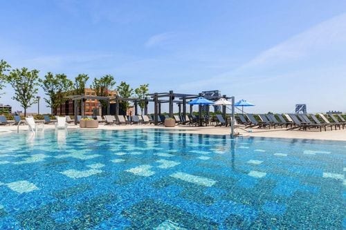 Building Photo - 800 Park Ave