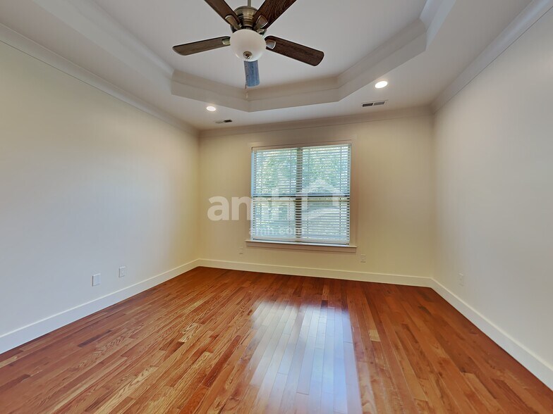Building Photo - 430 Risen Star Dr