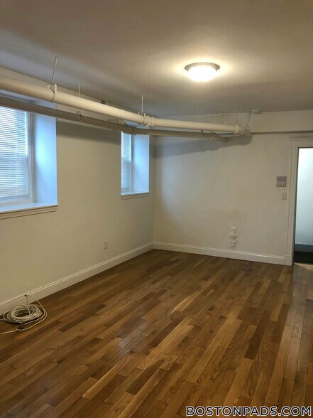 Building Photo - 475 Highland Ave