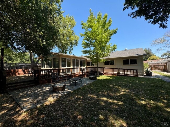 Building Photo - 4845 Marshall Dr