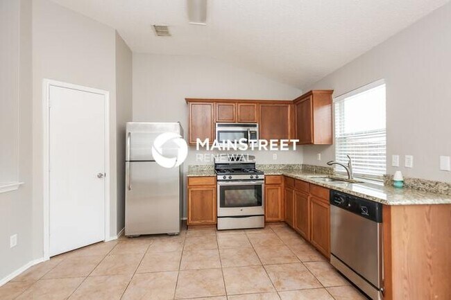 Building Photo - 3 Bedroom Pet-Friendly Home in Fort Worth,...