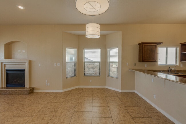 Building Photo - Custom 1 Story Home in Sandstone Ranch Est...
