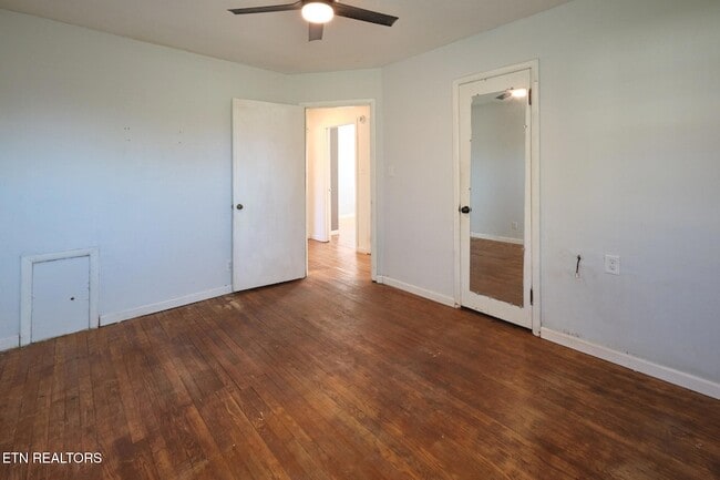 Building Photo - 548 Murray Rd NW