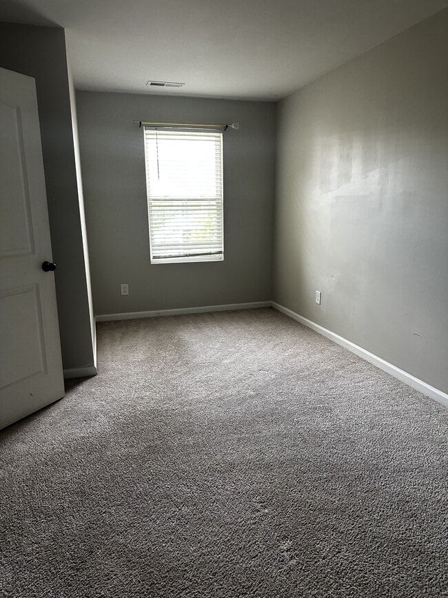 Building Photo - 1460 Cypress Loop