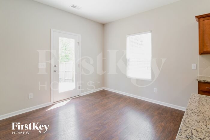 Building Photo - 313 Dunlin Dr