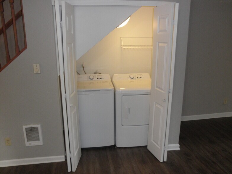 Building Photo - 3845 Northwest Chemult Place