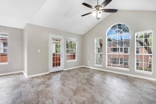 Building Photo - 1055 Crystal Way