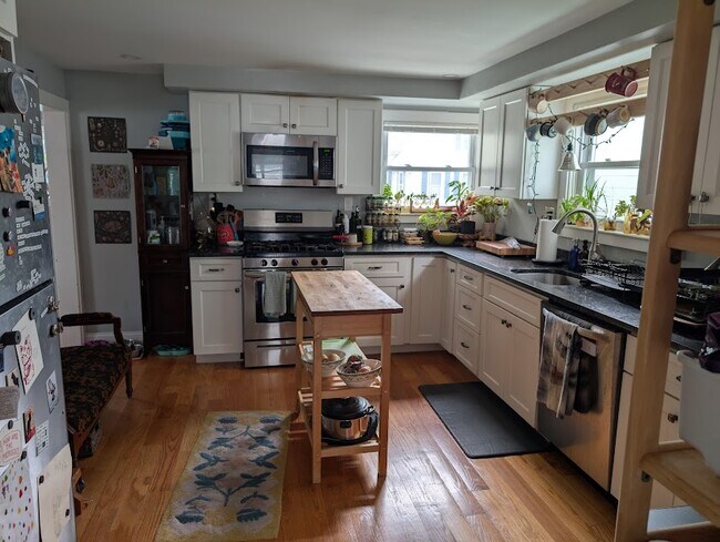 Building Photo - 11 Kearney St