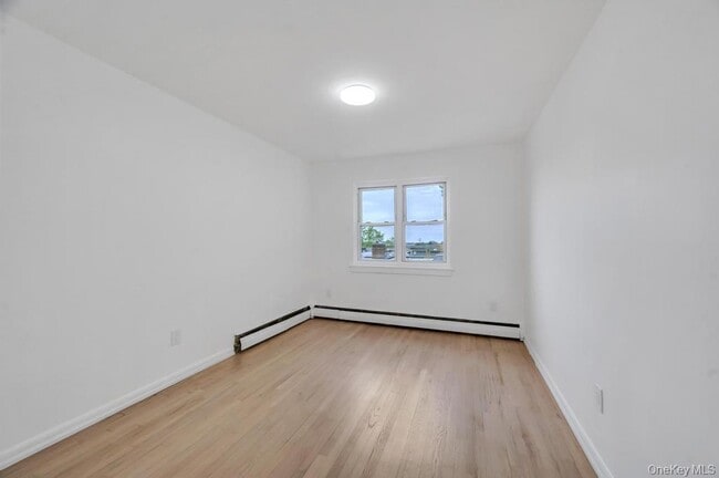 Building Photo - 74-16 85th Rd