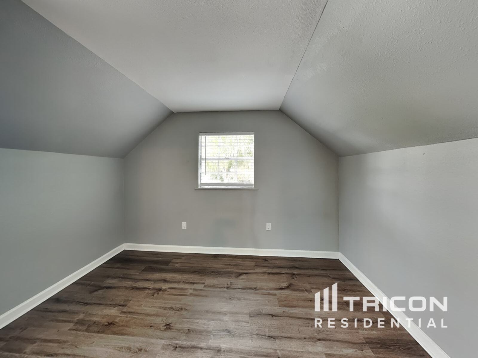 Building Photo - 2543 Golden Poinciana Pl
