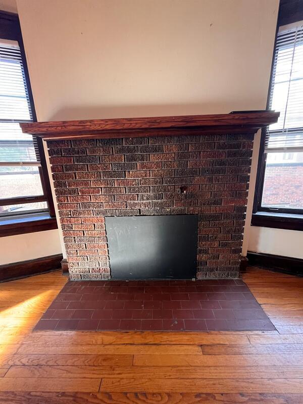 Building Photo - 111 E Gorham St