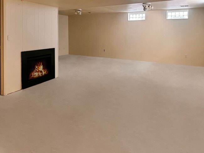 Building Photo - 4830 Norfolk Cir