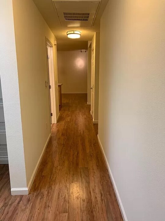 Hall towards bedrooms - 800 N 8th St