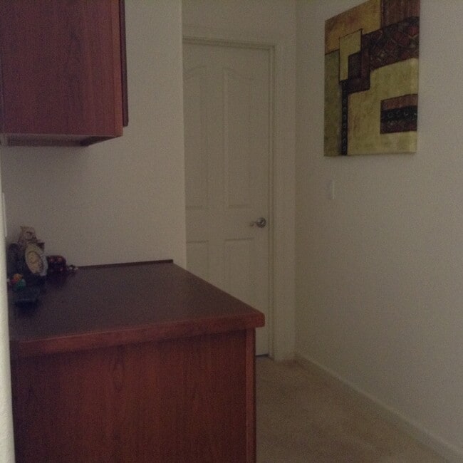 Building Photo - Great Curti Ranch 4 bedroom Home