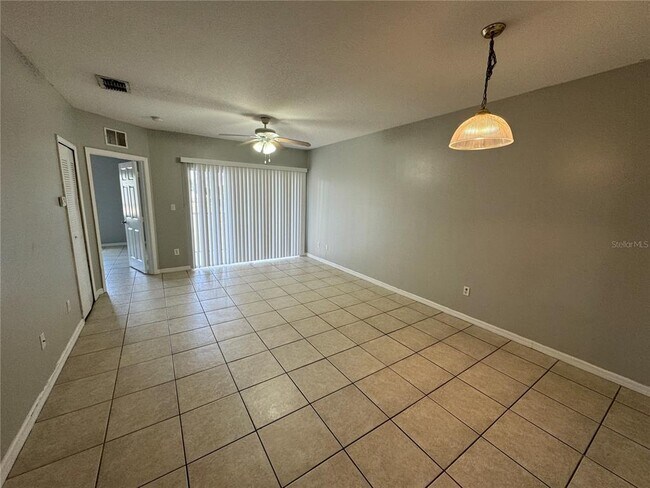 Building Photo - 489 Las Cortes Ln