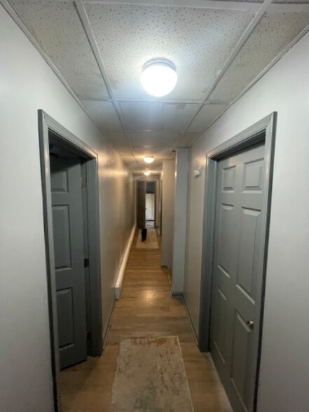 Building Photo - 413 Stephenson St