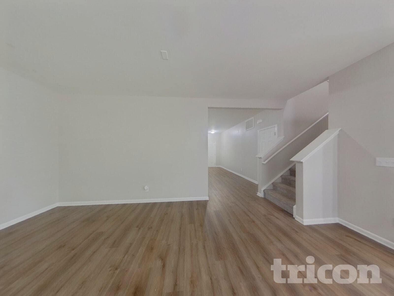 Building Photo - 11035 Elven Dr