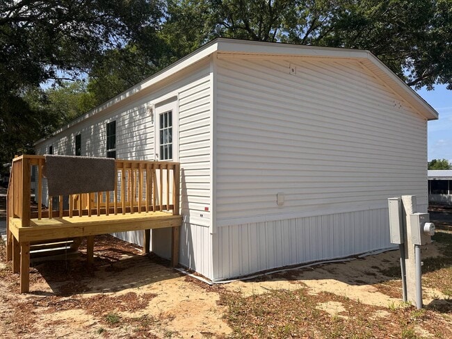 Building Photo - 7865 W Hwy 40