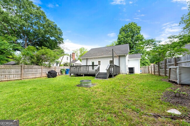 Building Photo - 1382 Westboro Dr SW
