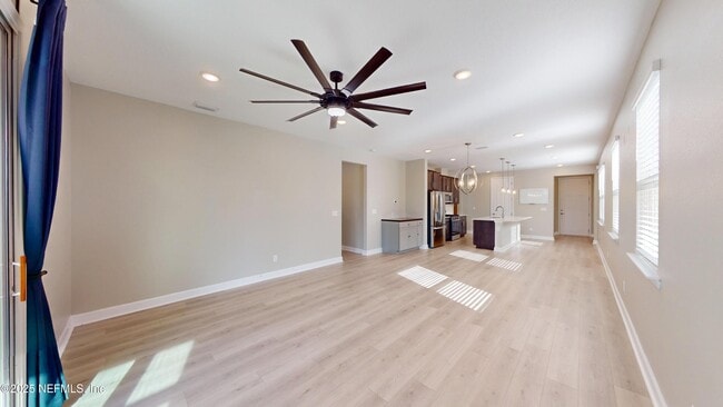 Building Photo - 333 Cedar Elm Wy