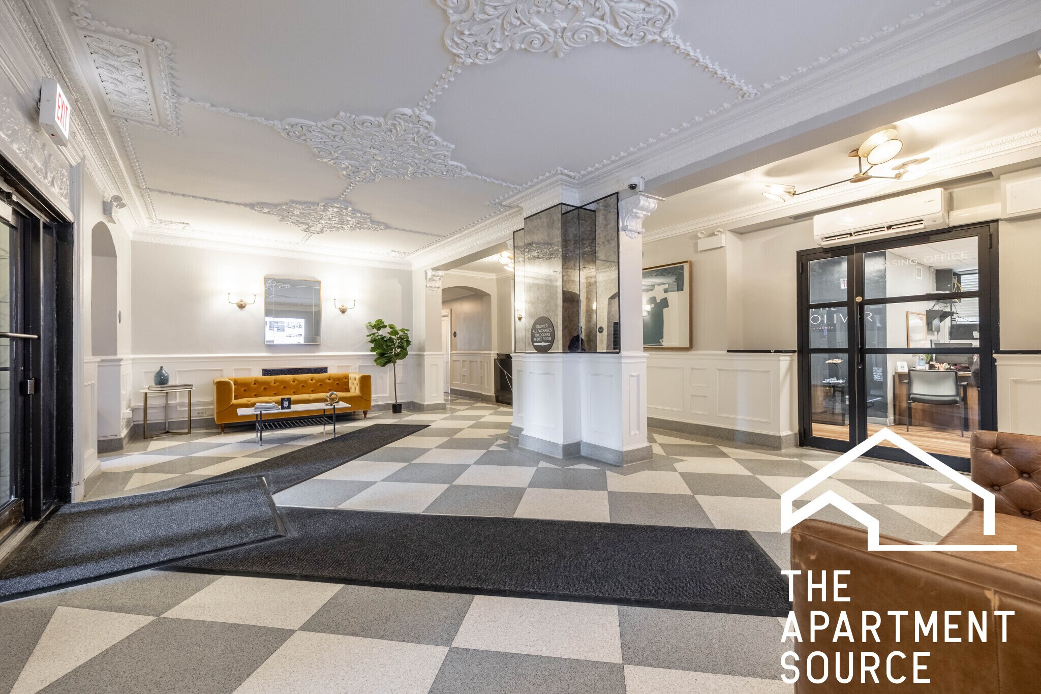 Building Photo - 1140 N La Salle Dr