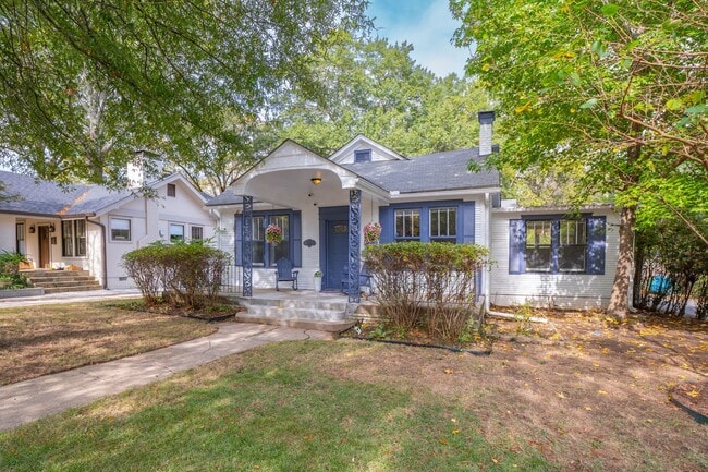 Building Photo - Updated Heights Home with 3 Bedrooms