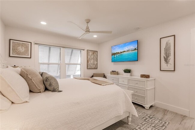 Building Photo - 6042 W Peppertree Way