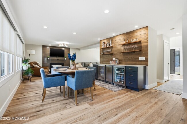 Building Photo - 8 Jackson Ct