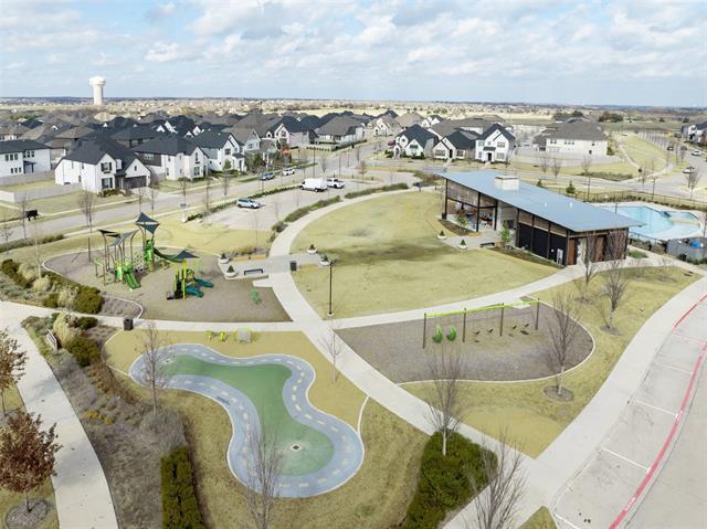 Building Photo - 3500 Mescalbean Dr