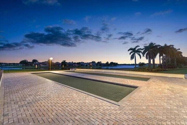 Building Photo - 8099 Cassia Dr