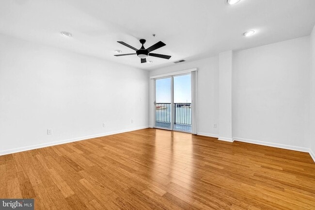 Building Photo - 304 Academy St