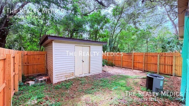 Building Photo - 31061 Lochmore Cir
