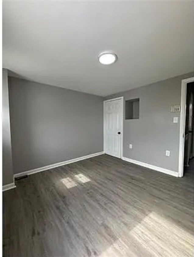 Building Photo - 1 bedroom house